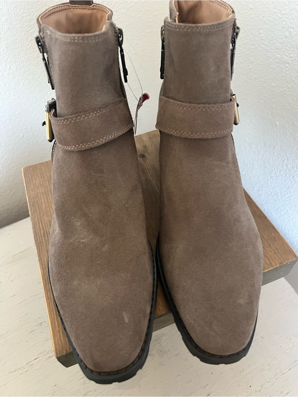 Blondo waterproof suede Susan boots NWT taupe Size 9.5M